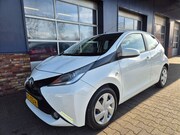 Toyota Aygo - 1.0 VVT-I X-PLAY, Camera, Carplay, ALL In prijs