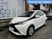 Toyota Aygo - 1.0 VVT-i x-play Automaat Camera Stoelverwarming CarplayGara