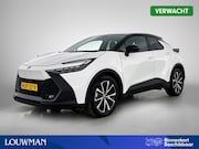 Toyota C-HR - 1.8 Hybrid 140 First Edition Bi-Tone | NIEUW GELEVERD & ONDE