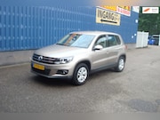 Volkswagen Tiguan - 1.4 TSI Sport&Style R-line Edition, Trekhaak, Airco