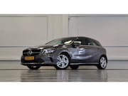 Mercedes-Benz A-klasse - 180 Ambition Leer Navi Camera LED Parkeerhulp voor & achter 
