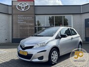 Toyota Yaris - 1.3 VVT-i COMFORT NL-AUTO DEALER-OND PARK-SENSOREN RADIO/CD 