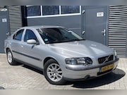 Volvo S60 - 2.4|170pk 5 cilinder Airco Leuk ding