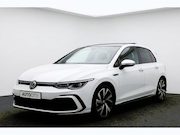 Volkswagen Golf - VIII Lim. R-Line 1.5 eTSI DSG Pano l Camera l Blindspot l VO