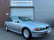 BMW 5-serie - Touring 523i! Clima! Leder! Schuifdak! Youngtimer