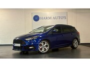 Ford Focus - Wagon 2.0 ST-3 250pk Navi / CAM / Volleer / PDC / Maxton / X