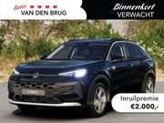 Volkswagen T-Roc - 1.5 eTsi Life First Edition | Trekhaak | Navigatie | Camera 