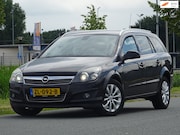Opel Astra - Wagon 1.8 Cosmo AUTOMAAT LEER/XENON/AC/CRUISE/PDC