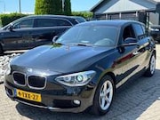 BMW 1-serie - 116i Exe Automaat 2014 Zwart 5-Deurs NL Au