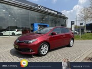 Toyota Auris - 1.2T Dynamic | Navi | Camera | Trekhaak | Panodak