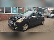 Peugeot 208 - 1.2 VTi Style rijdbare schade