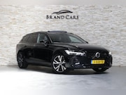 Volvo V60 - 2.0 T8 Twin Engine AWD R-Design | Adaptive cruise | Trekhaak