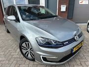 Volkswagen e-Golf - / Navi / Camera / Stoelverw / Park assist / Clima / Cruise /