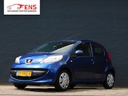 Peugeot 107 - 1.0-12V XS 4 SEIZOENEN BANDEN! AIRCO! C.V. AFSTANDSBEDIENING