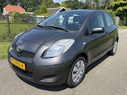 Toyota Yaris - 1.3 VVTi Comfort Airco/5-Drs/NL-Auto