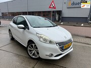 Peugeot 208 - 1.6 VTi Allure GLAS DAK CLIMA APK Half LEER