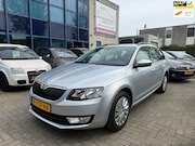 Skoda Octavia - 1.2 TSI Greentech Ambition Trekhaak, Airco, APK 044/27