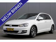 Volkswagen Golf - | CAMERA | PANO | NAVI |