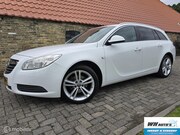 Opel Insignia - Sports Tourer 1.8 Executive