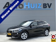 BMW X2 - sDrive18i Sport Line Panoramadak Trekhaak LED Sportstoelen