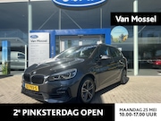 BMW 2-serie Active Tourer - 218i Executive Edition | Trekhaak | Leder | Camera | Head-up
