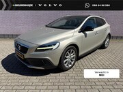 Volvo V40 Cross Country - 1.5 T3 Polar+ Luxury | Lederen Bekleding | Panoramadak | Ach