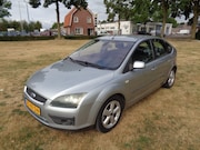 Ford Focus - 1.6-16V AMBIENTE