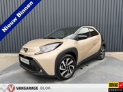 Toyota Aygo X - 1.0 VVT-i S-CVT Premium | PDC V+A | Clima | 6.200km | Rijkla