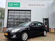 Hyundai i30 - 1.6i Style 5 drs