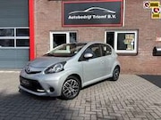 Toyota Aygo - AUTOMAAT - AIRCO - LED VERLICHTING..