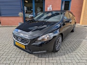 Volvo V40 - 2.0 T2 KINETIC, Airco, Achteruitrij camera, Start stop