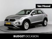 Volkswagen T-Roc - 1.0 TSI Life Trekhaak | Parkeersensoren Voor + Achter | Adap