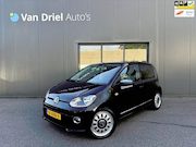 Volkswagen Up! - 1.0 high up! BlueMotion / Airco / Parkeersensoren achter!