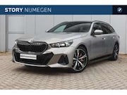BMW 5-serie - 5 Serie Touring 550e xDrive M Sport Automaat / Pan