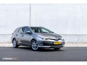 Toyota Auris - Touring Sports 1.8 Hybrid Trend