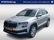 Skoda Karoq - 1.5 TSI ACT Style / AUTOMAAT/ TREKHAAK/ DIGITAL DASH/ NAVI/ 