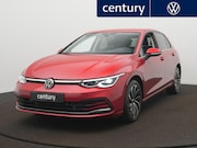 Volkswagen Golf - Style Automaat - Navigatie - Camera - Trekhaak - LED - Camer