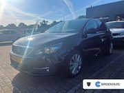 Peugeot 308 - 1.2 PureTech Allure | Navi | Trekhaak | LED | Keyless | PDC