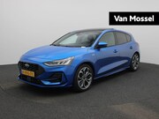 Ford Focus - Hybrid ST Line Style | Panoramadak | 18 inch | Winter Pack |