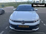 Volkswagen Golf - 1.5 eTSI R-Line Edition | Automaat | Navigatie | Draadloze A