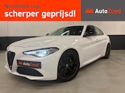 Alfa Romeo Giulia - 2.0T Super | Automaat |LED | 19" | NAVI | Camera | PDC
