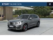 BMW iX1 - eDrive20 M Sport / Panoramadak / Trekhaak / Sport