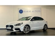 Hyundai i30 - Fastback 1.4 T-GDI N Line 140pk LED / PDC / Cuise / Lane / '