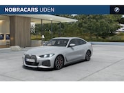 BMW i4 - eDrive35 M Sport / Achteruitrijcamera / Adaptieve LED / Comf
