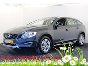 Volvo V60 Cross Country - 2.0 D3 Momentum |Stoelverwarming| *Hemelvaart open