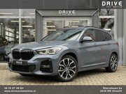 BMW X1 - xDrive25e Bus Ed Plus M-Sport |Pano|HUD|HiFi|Cam|Sfeer|19"|S