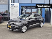Volkswagen T-Roc - 1.0 TSI Style | Panorama dak | Adaptive Cruise | Half Leder 