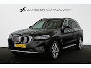 BMW X3 - xDrive30e SOH 99% Sportstoelen Stoelverwarming 19" Achteruit