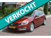 Volvo V60 - 2.0 D4 Summum ORG NL/NAP/trekhaak/leer
