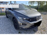 Volkswagen T-Roc - 1.5 TSI Sport Business R | Afneembare Trekhaak | Adaptieve C